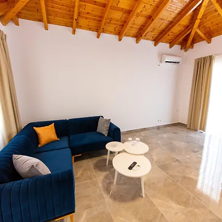 Santa Oliva Apartment *