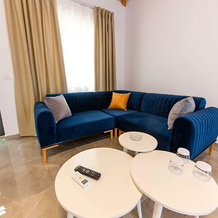 Santa Oliva Apartment *