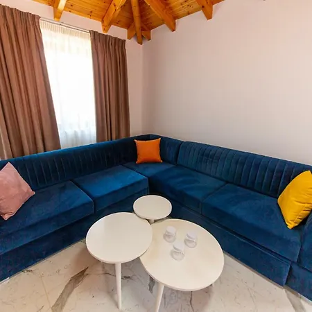 Santa Oliva Apartment