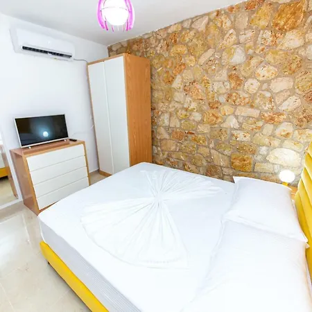 Apartment Santa Oliva *