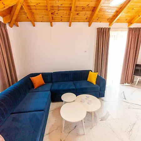 Santa Oliva Appartement Ksamil